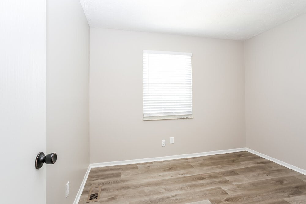 Building Photo - 3524 En-Joie Dr