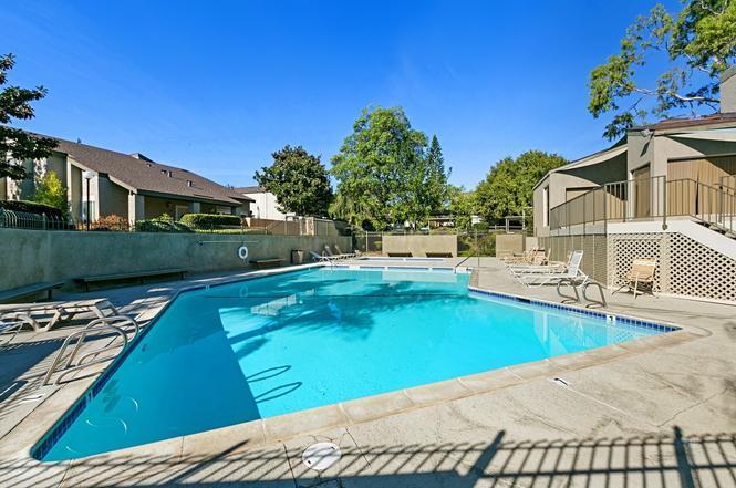 Building Photo - 11043 Clairemont Mesa Blvd