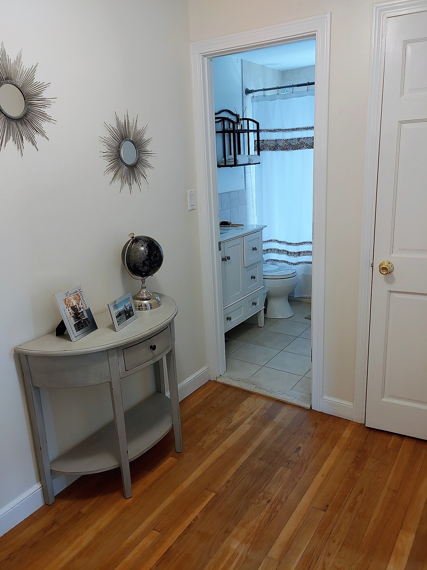 Building Photo - 68 Olcott St