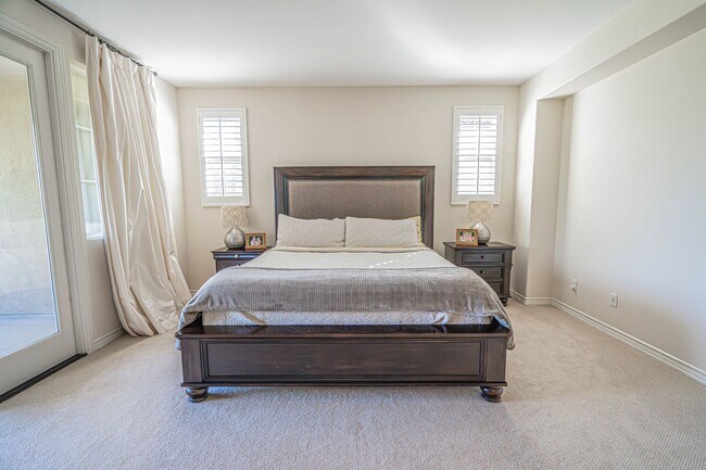 Building Photo - 4 Bedroom Home for Rent in The Woodlands!