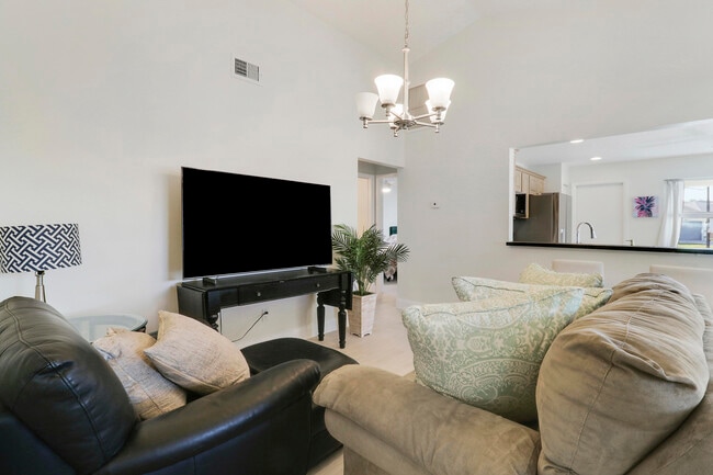 Building Photo - 125 Arrowhead Cir