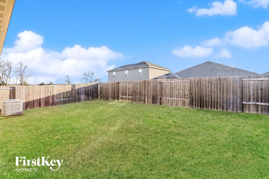 Building Photo - 2205 Old Harbor Way