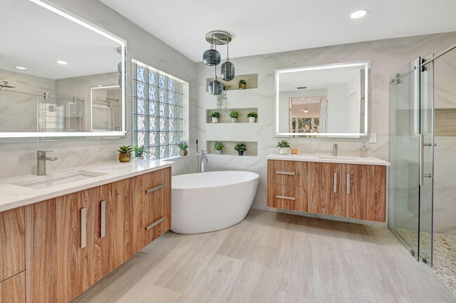 Building Photo - 11287 Vivero Ave