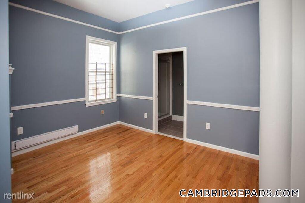 Building Photo - 173 Rindge Ave