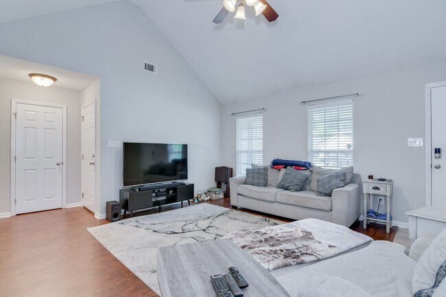 Building Photo - Great 3 Bedroom In Grovetown