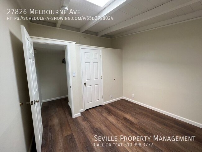 Building Photo - WELCOME HOME! Recently updated Home with 3...