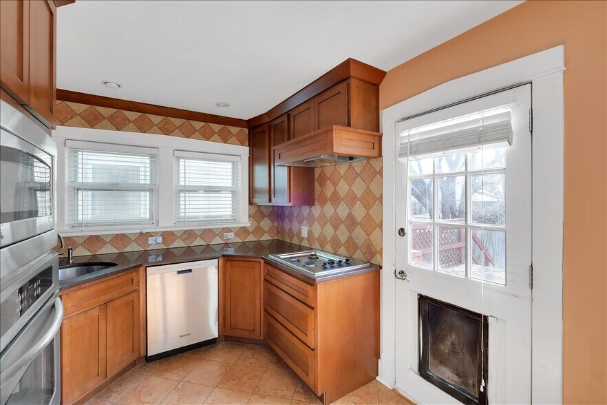 Dishwasher - 614 Merwin Ave