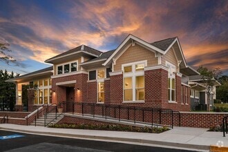 Building Photo - Fieldpointe