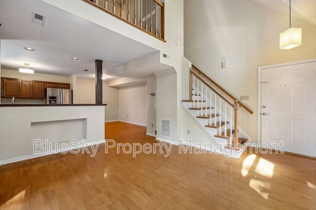 Building Photo - 1676 Royal Oak Ct