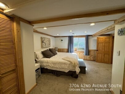 Building Photo - 3704 42nd Ave S