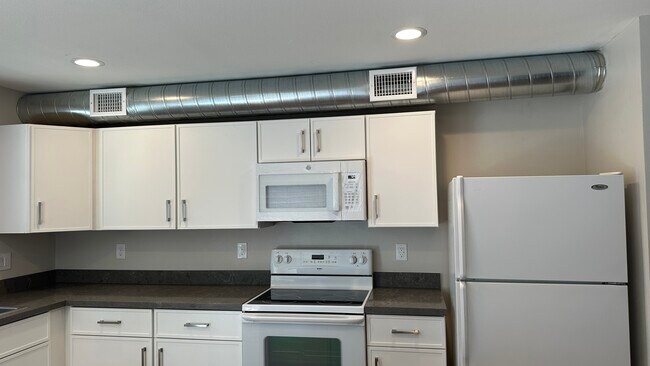 Building Photo - 2808 S Mill Ave