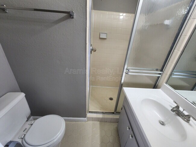 Building Photo - 5288 Weyden Ct
