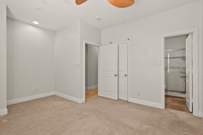 Building Photo - 5219 Richard Ave