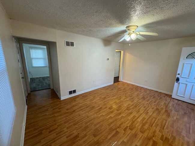 Building Photo - 1625 Wickham Ave