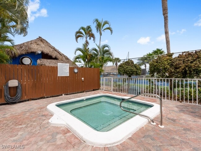 Building Photo - 1024 Anglers Cove