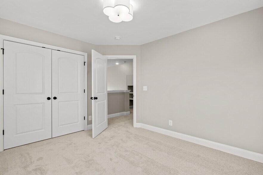 Building Photo - 1113 Joe Martin Ln