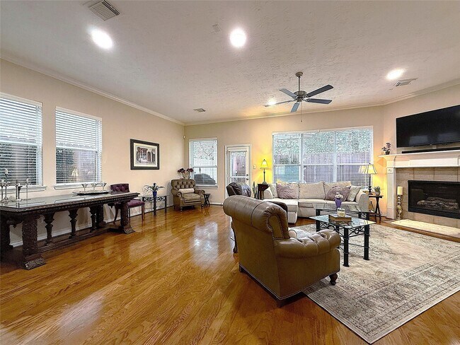 Building Photo - 1446 Sherwood Park Cir