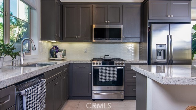 Building Photo - 18295 Maidenhair Wy