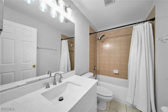 Building Photo - 29 SW 24th Pl