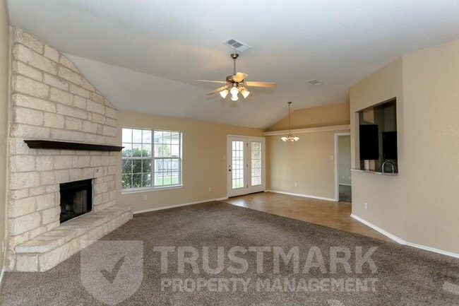 Building Photo - 5406 Shawn Dr