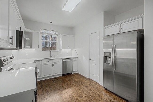 Building Photo - 1857 Woodland Pointe Dr