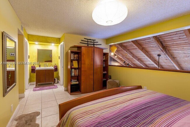 Building Photo - 13163 SW 15th Ln