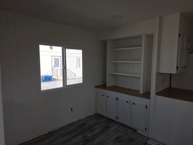 Building Photo - Newly Remodeled 2 bed/2 bath Manufactured Home with covered patio in BHC!