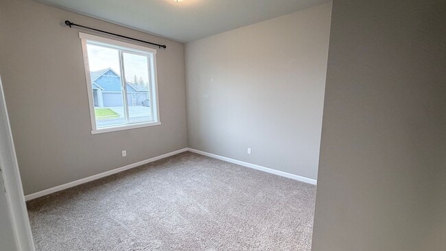 Building Photo - 7110 S Hever St