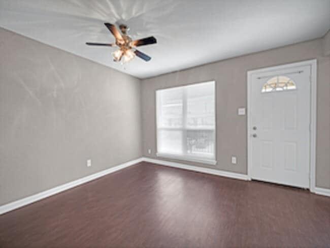 Building Photo - 3031 Sumpter St