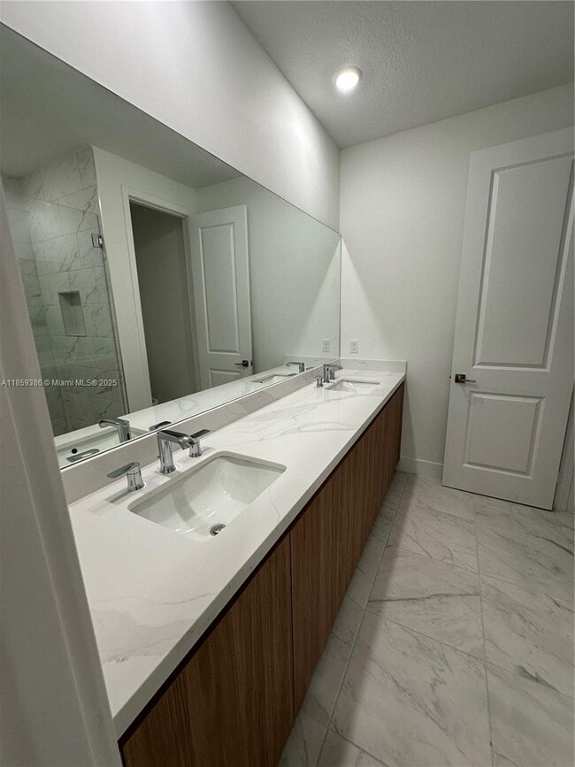 Building Photo - 8281 SW 121st Ter