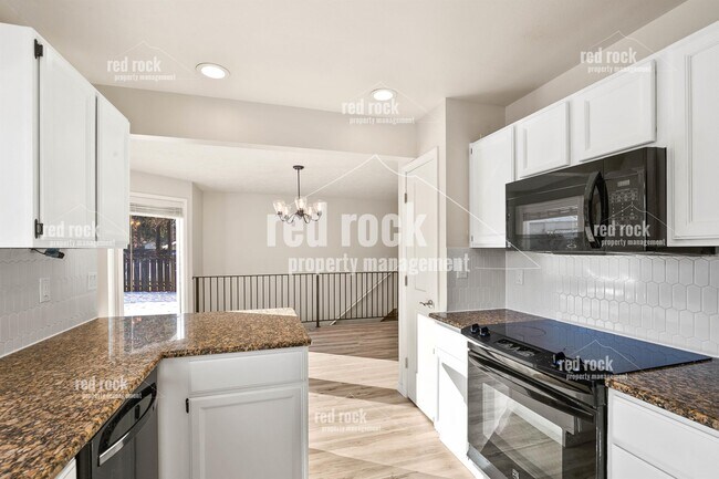 Building Photo - 6103 W Wind River Dr