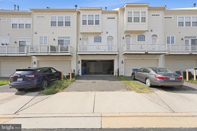 Building Photo - 42427 Rockslide Terrace