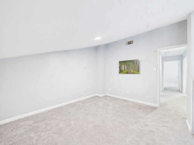 Building Photo - 7655 S Braeswood Blvd