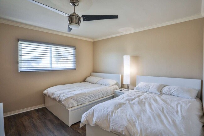 Building Photo - *** OPEN HOUSE *** Join us April 4th & 5th (Saturday & Sunday) from 1:00 PM – 4:00 PM Furnished B...