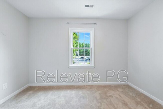 Building Photo - 2301 Strangford Ct