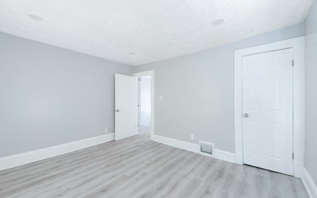 Building Photo - 3317 Virginia Ave