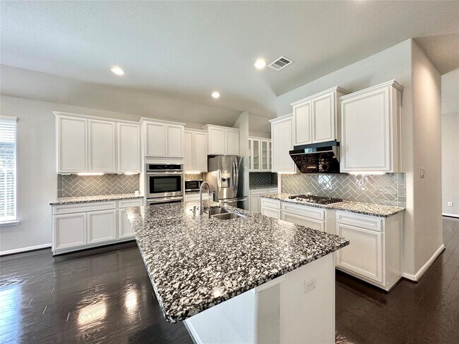Building Photo - 28707 Forest Pass Ln