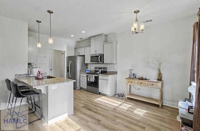 Building Photo - 1052 Grayson Ave