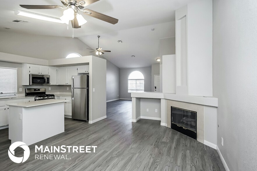 Building Photo - 825 Fuerte Ct