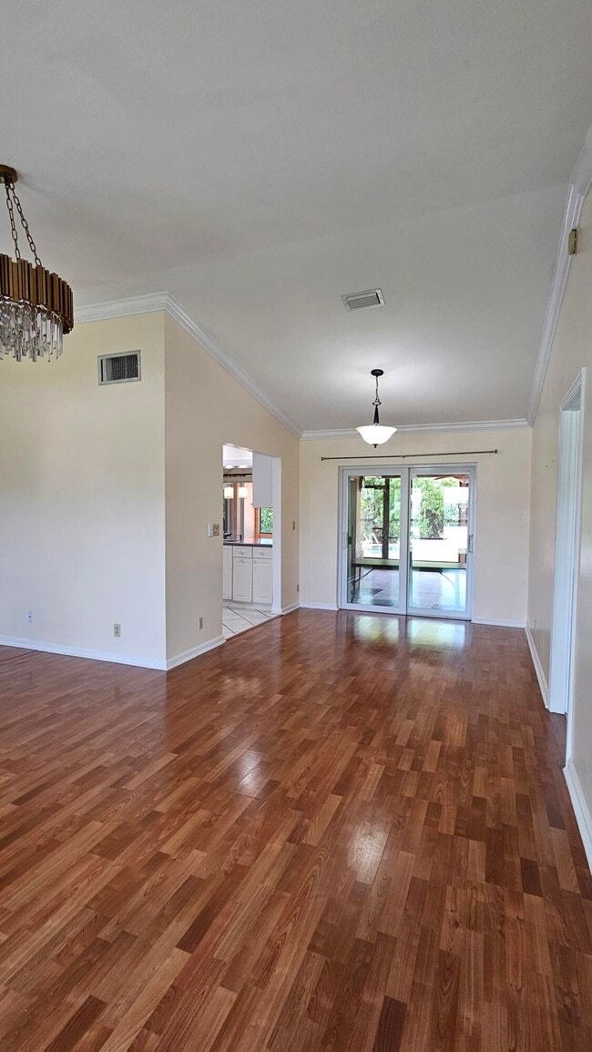 Building Photo - 12157 Sycamore Ln