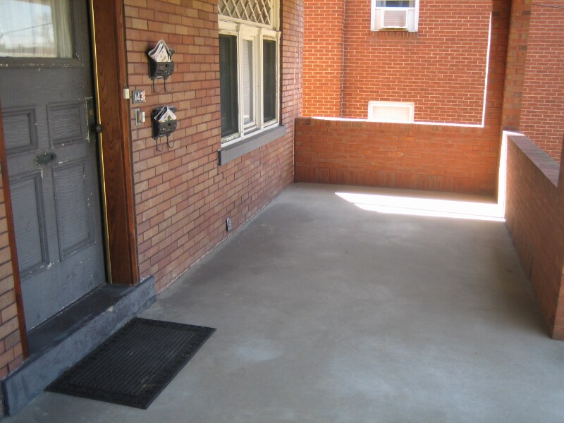 Building Photo - 143 S Euclid Ave