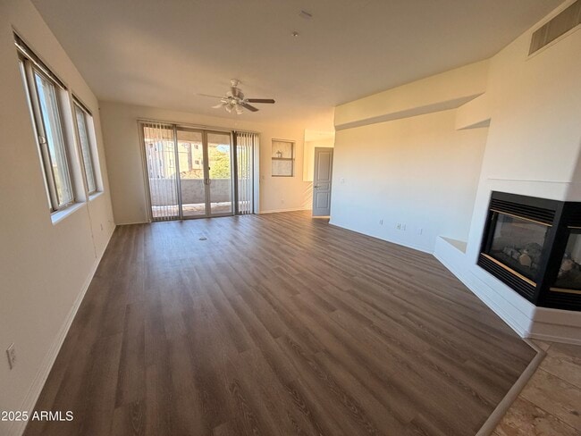 Building Photo - 13450 N Mountainside Dr