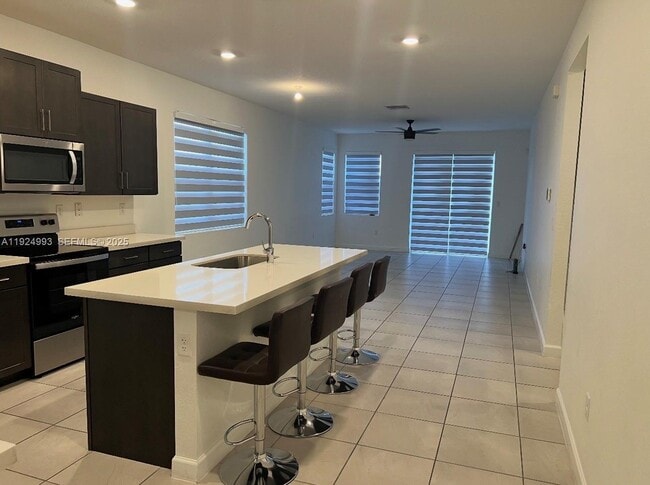 Building Photo - 27034 SW 132 Ct Rd