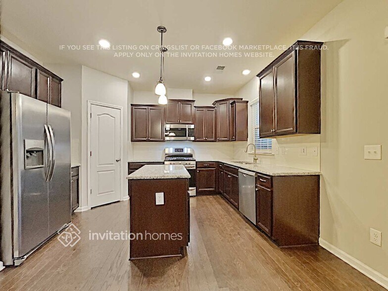 Building Photo - 14817 Baytown Court