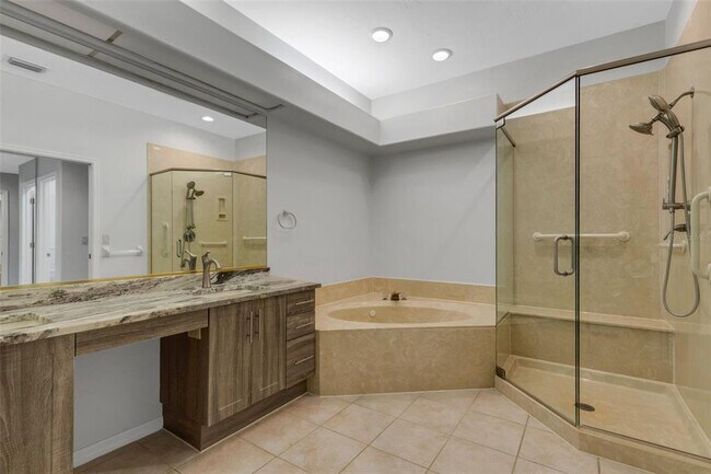 Building Photo - 4044 Penshurst Park