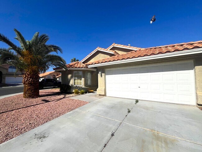 Building Photo - 3-Bedroom, 2-Bath House - Las Vegas, NV