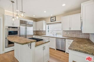 Building Photo - 707 Jasmine Ave