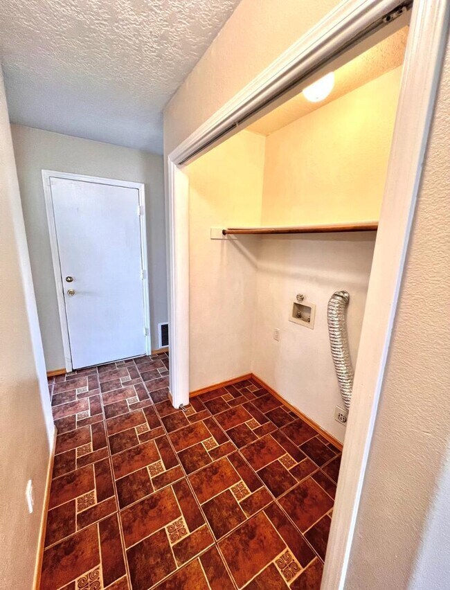 Building Photo - 10408 Paso Fino Pl SW