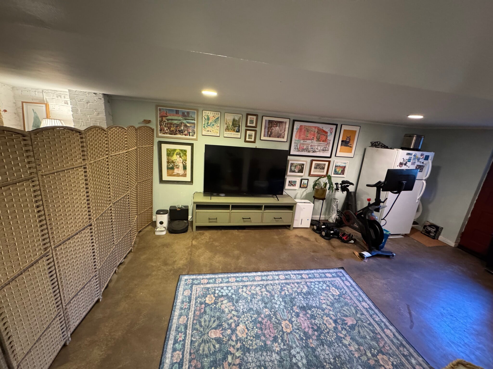 Building Photo - 2904 Parkwood Ave