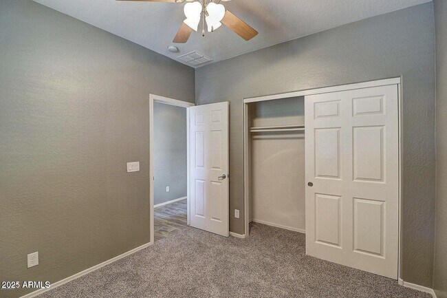 Building Photo - 4329 W Heyerdahl Dr